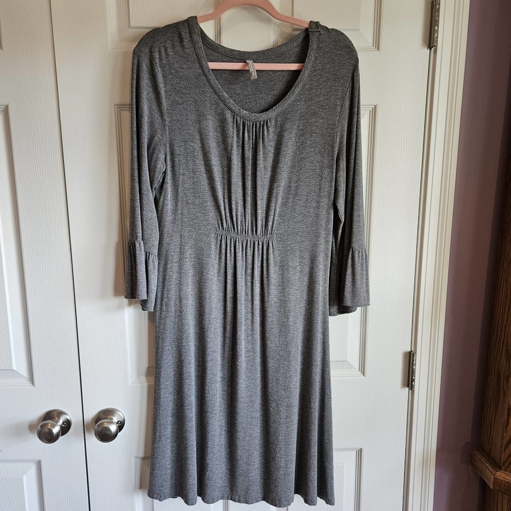 Women's Hanna Andersson Long sleeve‎ midi gray dress Size M